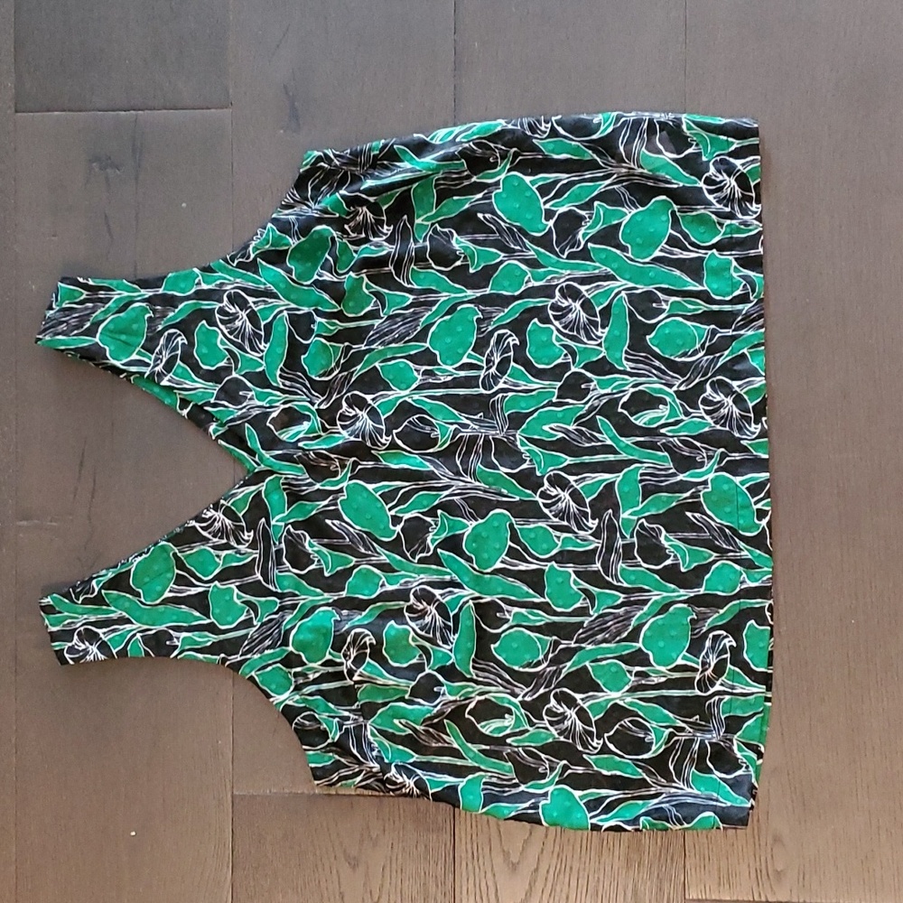 Green and Black Calla Lily Print Shirt A New Day Sleeveless Women's Size XL Top